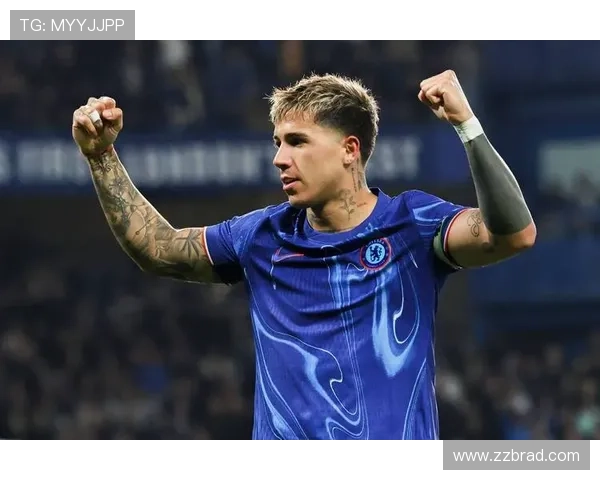 不愧是你帕尔默：午后悠闲看青年欧冠，夜晚换棉袄棉鞋准备正赛