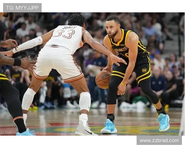 库里三节砍下35分苦撑全队仍难追分勇士陷入双位数落后困境